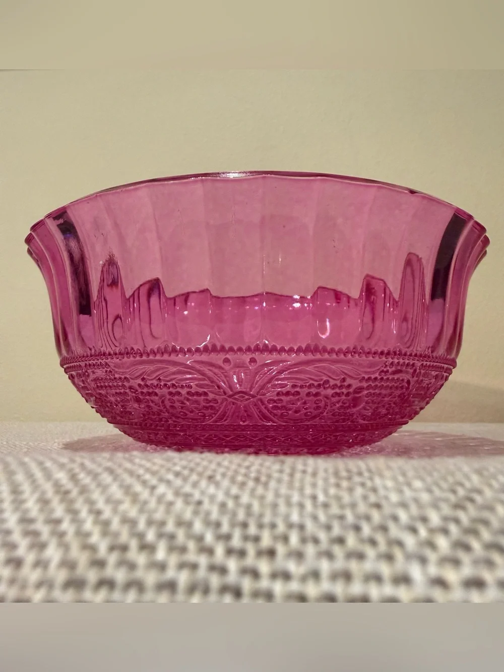 Vintage Pressed Glass Fruit Berry Bowl Cranberry Pink Scalloped Edge